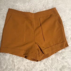 High waist shorts (L)